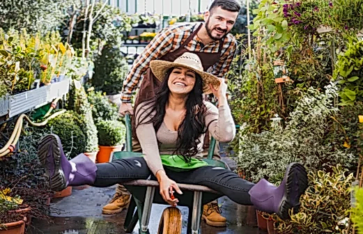 Dış Mekan Tasarımında Renk Uyumu: Bahçenizi Canlandırın